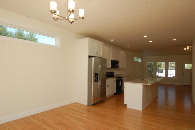 7E - 39 Sheffield St, Condo with 2 bedrooms, 3 bathrooms and null parking in Hudson NH | Image 4