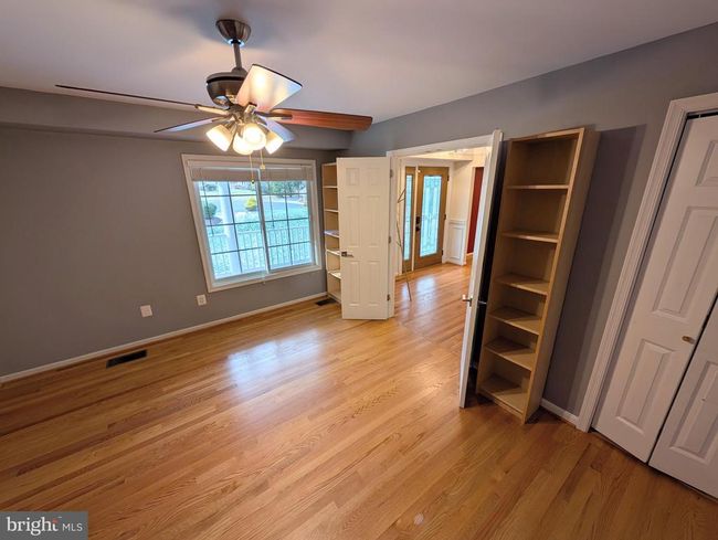 11901 Paradise Ln, House other with 4 bedrooms, 5 bathrooms and null parking in Oak Hill VA | Image 35