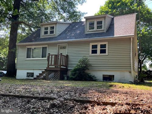 127 Cedar Ln, READING, PA, 19607-9338 | Card Image