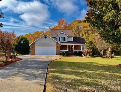 300 Kilmer Ln, Mooresville, NC, 28115-9081 | Card Image