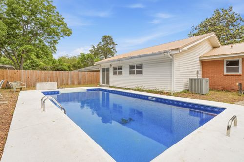 504 23rd St, Niceville, FL, 32578-3207 | Card Image