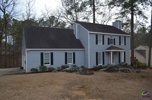 112 Southern Pines Cir, Macon, GA, 31211-6322 | Card Image