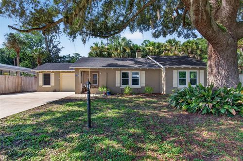 715 Nw 22nd Ave, Gainesville, FL, 32609-3539 | Card Image