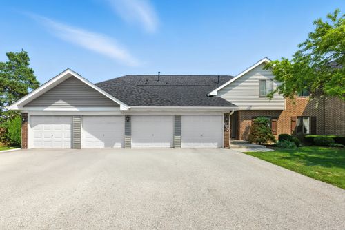 aa-677 Cross Creek Dr W, Roselle, IL, 60172-3682 | Card Image