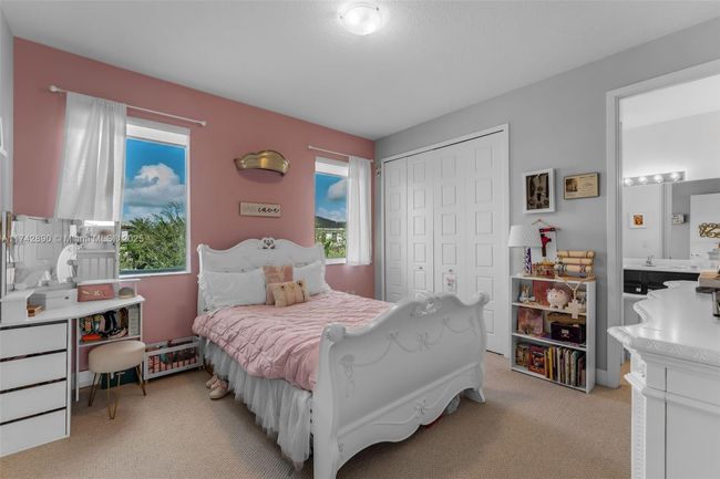 15124 Sw 176 Th Ter, House other with 4 bedrooms, 4 bathrooms and null parking in Miami FL | Image 19