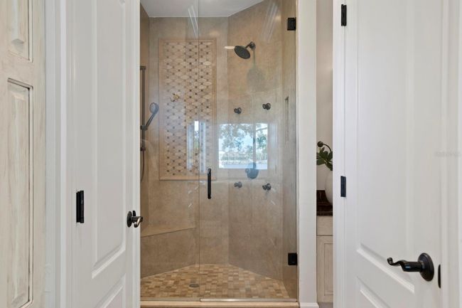 3110 Bayshore Blvd Ne, House other with 6 bedrooms, 6 bathrooms and null parking in ST PETERSBURG FL | Image 40