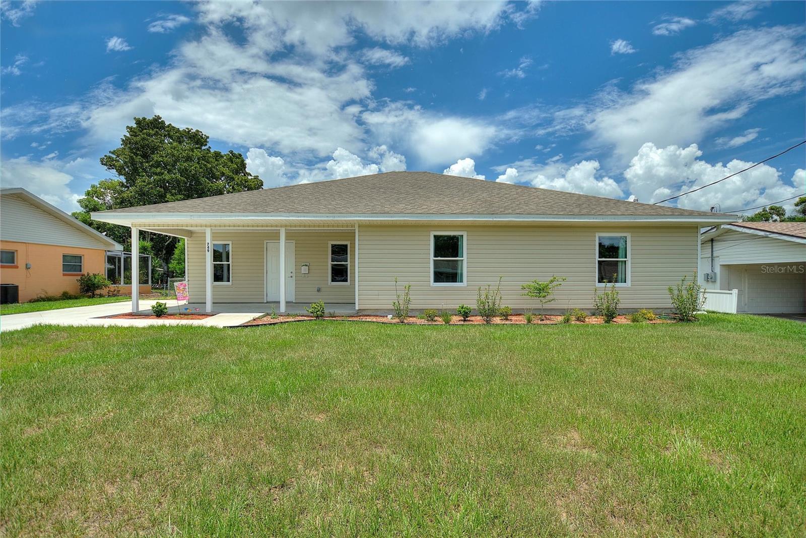 Avenue M , Winter Haven, FL 33880