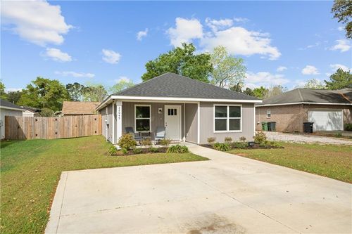 22045 7th St, Silverhill, AL, 36576-3876 | Card Image