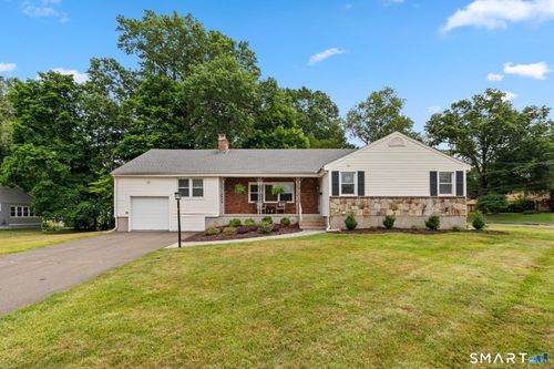 2 Old Field Rd, West Hartford, CT, 06117-1431 | Card Image