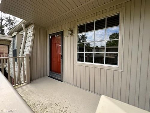 apt-l-3830 Country Club Rd, Winston Salem, NC, 27104-2931 | Card Image