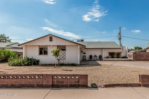 5915 W Hazelwood St, Phoenix, AZ, 85033-2115 | Card Image