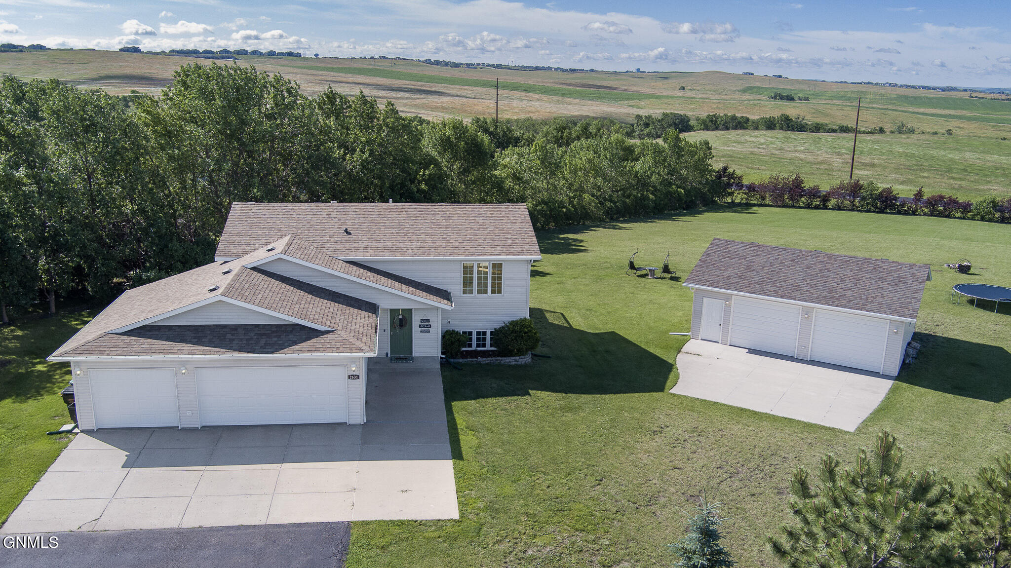 Copper Mountain Cir, Bismarck, ND 58503