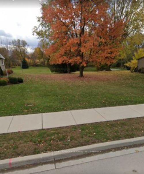 3211B Vivian St, Stratford, ON, N5A5E2 | Card Image