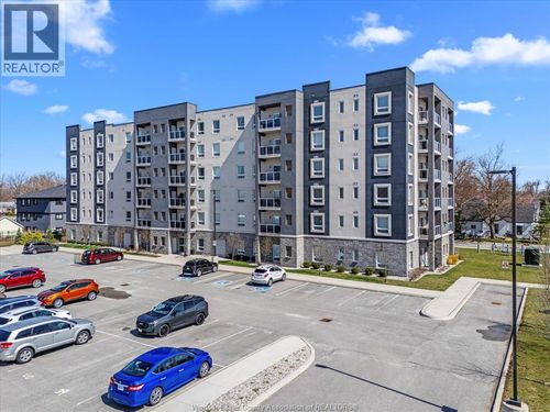 510-22 Victor St, Essex, ON, N8M1J7 | Card Image