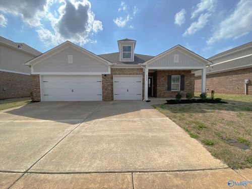 4220 Textile Ln, Huntsville, AL, 35805-5493 | Card Image