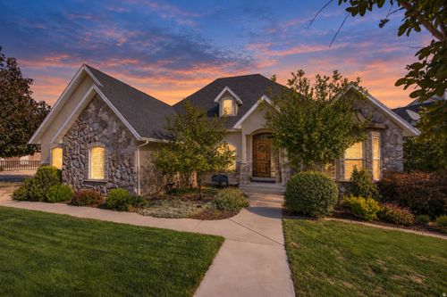 92 Salem Hills Dr, Elk Ridge, UT, 84651-8524 | Card Image