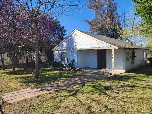 3743 California Ave, Riverbank, CA, 95367-2904 | Card Image