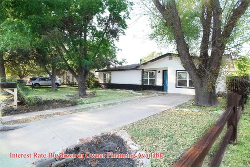 327 W Mulberry St, Fredericksburg, TX, 78624-3426 | Card Image