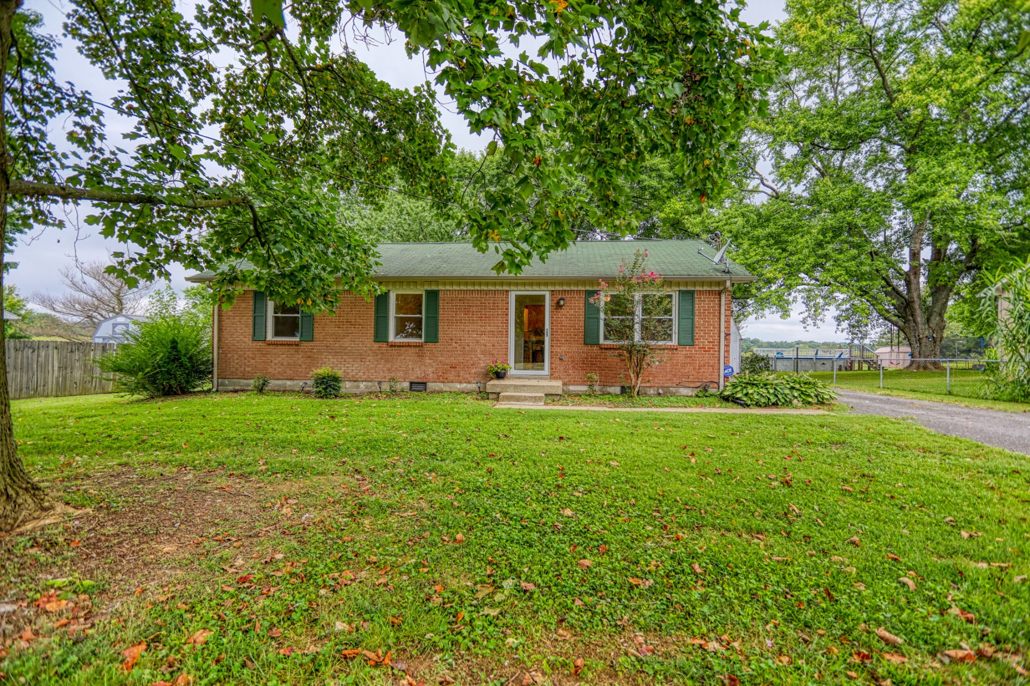 Volunteer Dr, White House, TN 37188