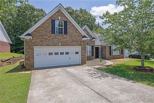 135 Chandler Ridge Ln, Lawrenceville, GA, 30045-6524 | Card Image