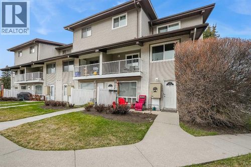 311-200 Brookpark Dr Sw, Calgary, AB, T2W3E5 | Card Image