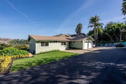 220 Selma St, Pismo Beach, CA, 93449-2386 | Card Image