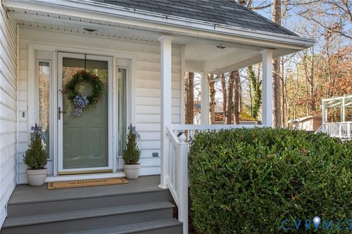 5361 Linsey Lakes Dr, Glen Allen, VA, 23060-6371 | Card Image