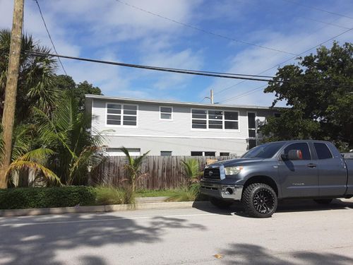 799 Ne 34th Ct, Oakland Park, FL, 33334-2851 | Card Image