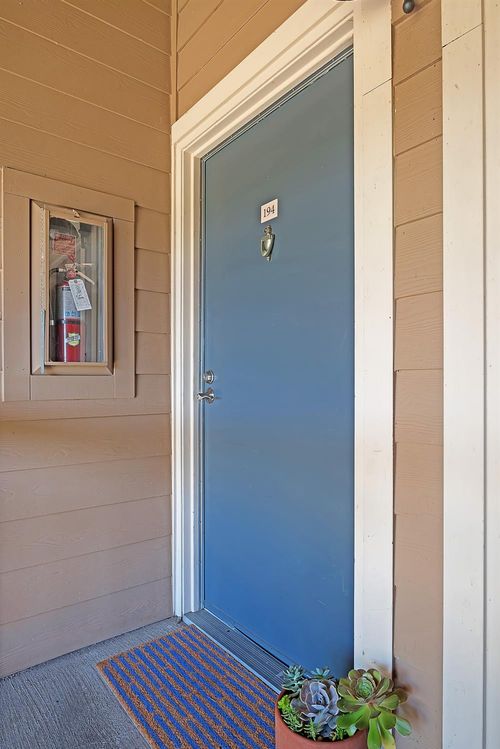 194-9200 Madison Avenue, Orangevale, CA, 95662 | Card Image