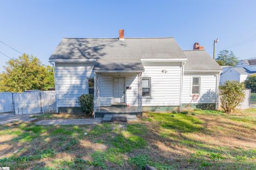 106 Williams St, Laurens, SC, 29360-2740 | Card Image