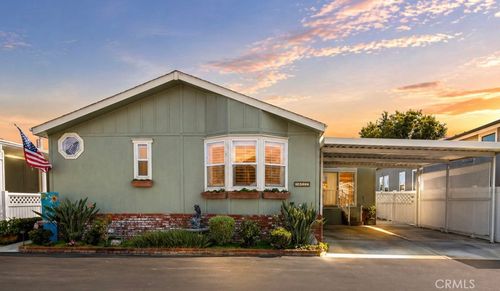 4252 Lahaina Dr, Huntington Beach, CA, 92649-6218 | Card Image