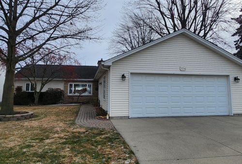 304 N Market St, Marine City, MI, 48039-3451 | Card Image