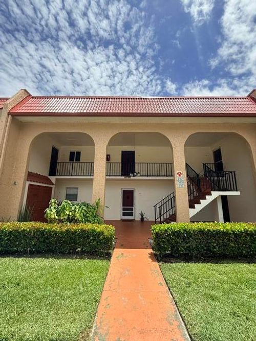 230-230 Lake Dora Dr, West Palm Beach, FL, 33411-2356 | Card Image