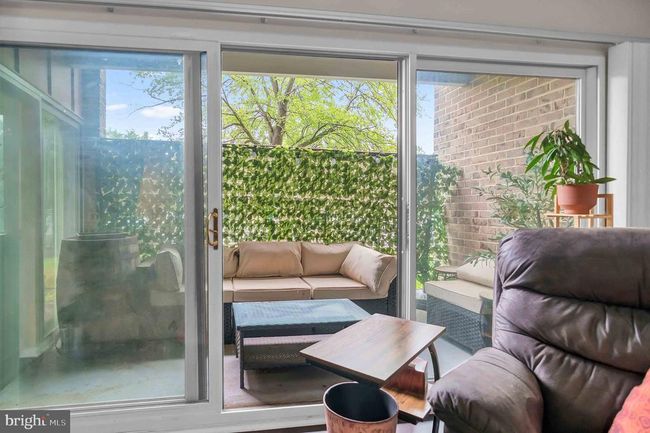 APT-101 - 2817 Jermantown Rd, Condo with 2 bedrooms, 2 bathrooms and null parking in OAKTON VA | Image 7