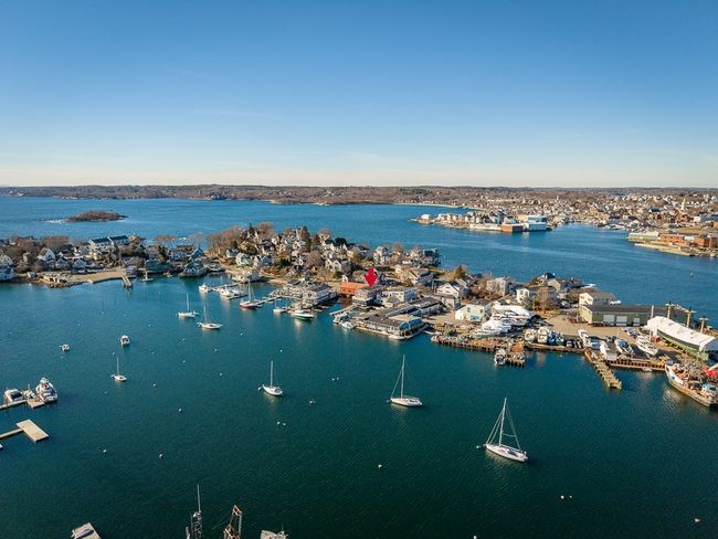 2 - 73 Rocky Neck Ave, Condo with 2 bedrooms, 3 bathrooms and null parking in Gloucester MA | Image 20