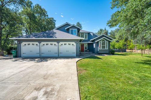 22107 Vine Ct, Palo Cedro, CA, 96073-8706 | Card Image