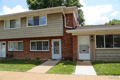 10640 Carroll Wood Way, Saint Louis, MO, 63128-1317 | Card Image