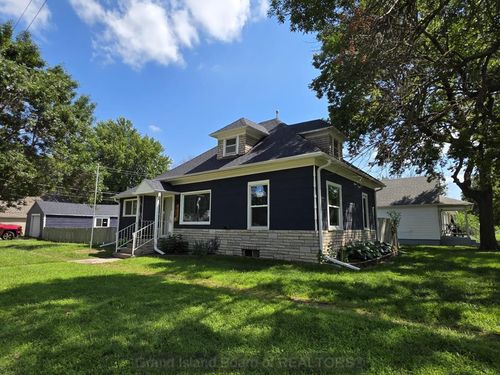 1423 W B Street, Hastings, NE, 68901 | Card Image