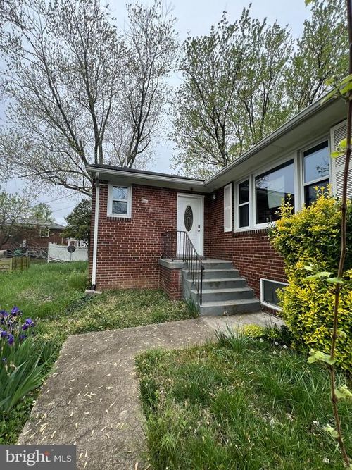 4610 Lacy Ave, SUITLAND, MD, 20746-1513 | Card Image