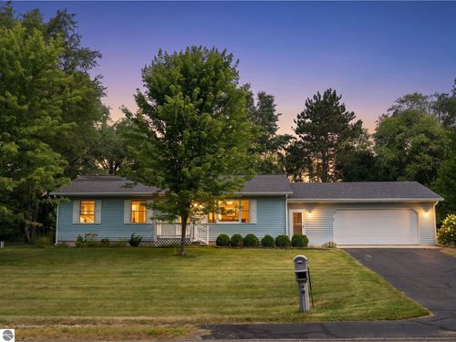 5200 S Riverview Drive, Lake City, MI, 49651 | Card Image