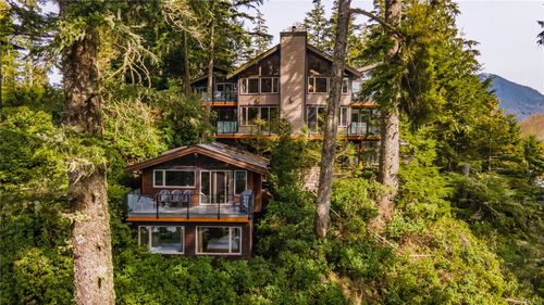 330 Reef Point Rd, Ucluelet, BC, V0R3A0 | Card Image