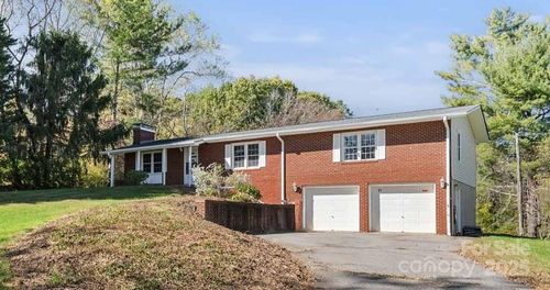 61 Frisbee Rd, Leicester, NC, 28748-5141 | Card Image