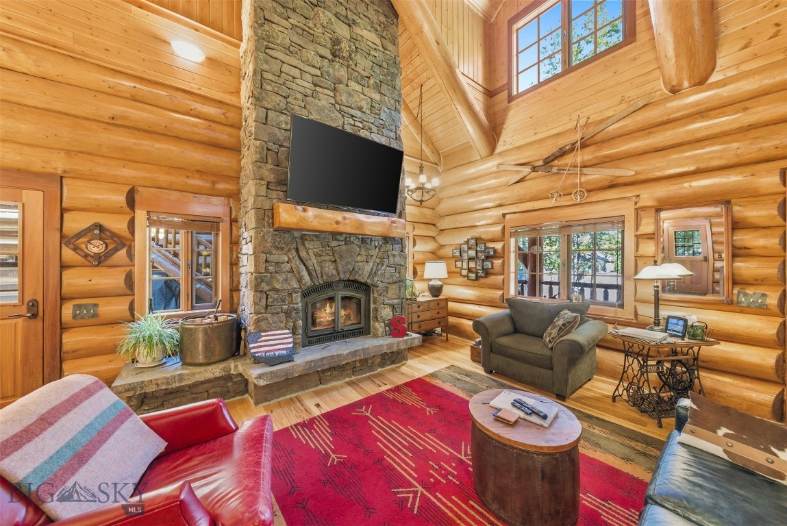 Residential in West Yellowstone 4