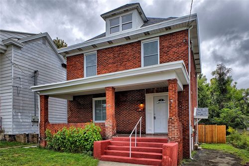 229 Crossland Ave, Uniontown, PA, 15401-4922 | Card Image