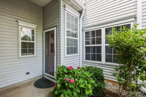 761 Banyan Ct, Morganville, NJ, 07751-1762 | Card Image