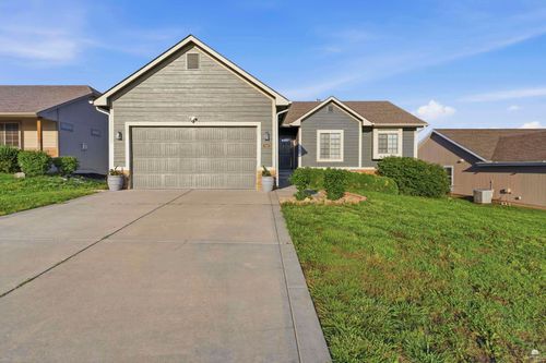 929 Kadence Ln, Junction City, KS, 66441-2814 | Card Image