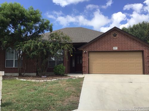 2062 N Ranch Estates Blvd, New Braunfels, TX, 78130-9073 | Card Image