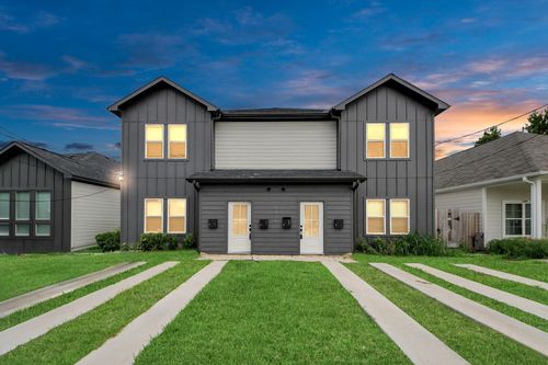 8324 Corinth St, Houston, TX, 77051-1413 | Card Image