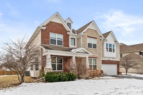 200 Redding Ct, Oswego, IL, 60543-5221 | Card Image
