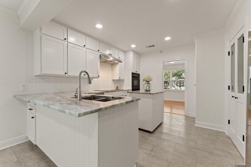 2106 Lee Dr, Baton Rouge, LA, 70808-3933 | Card Image